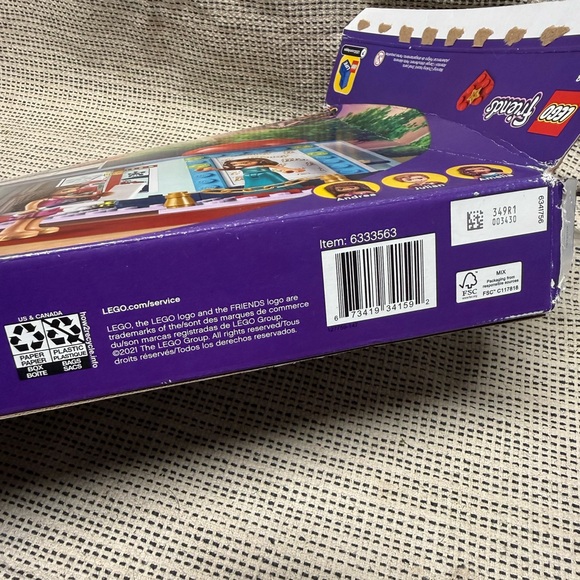 2 LEGO Friends Sets Stephanie’s Sailing Adventure 41716 Heartlake Theater 41448 - Picture 14 of 15